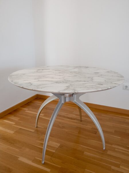 Calacata Table
